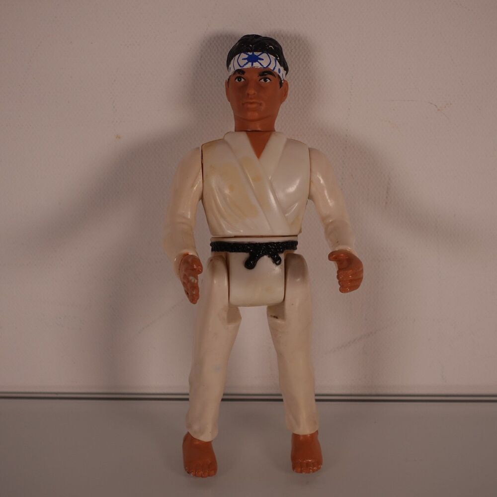 Vintage 1986 Karate Kid Movie Daniel Russo Action Figure Chop & Kick Action Read